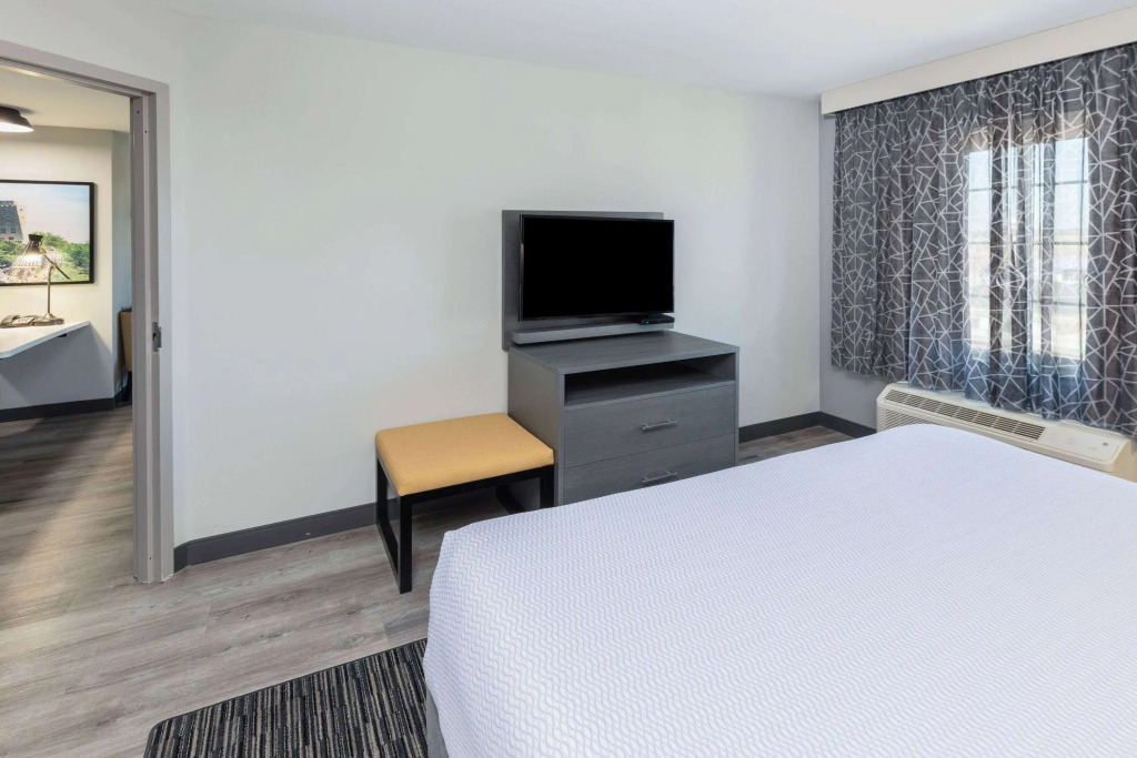 La Quinta Inn & Suites by Wyndham Ardmore