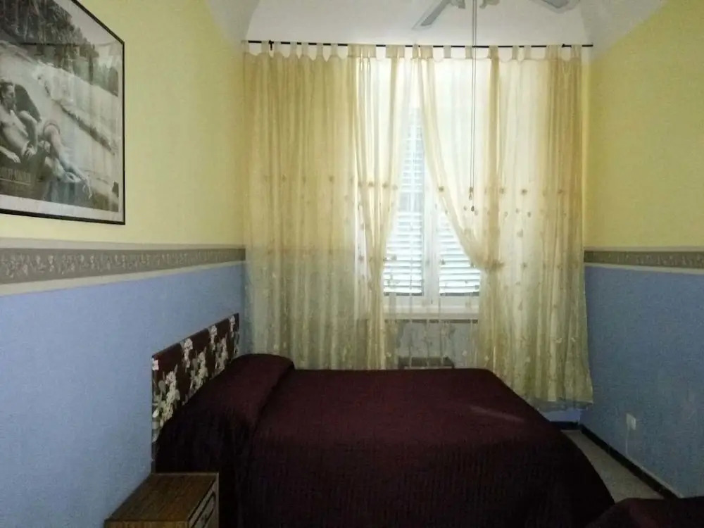 Moon Bay House Rome