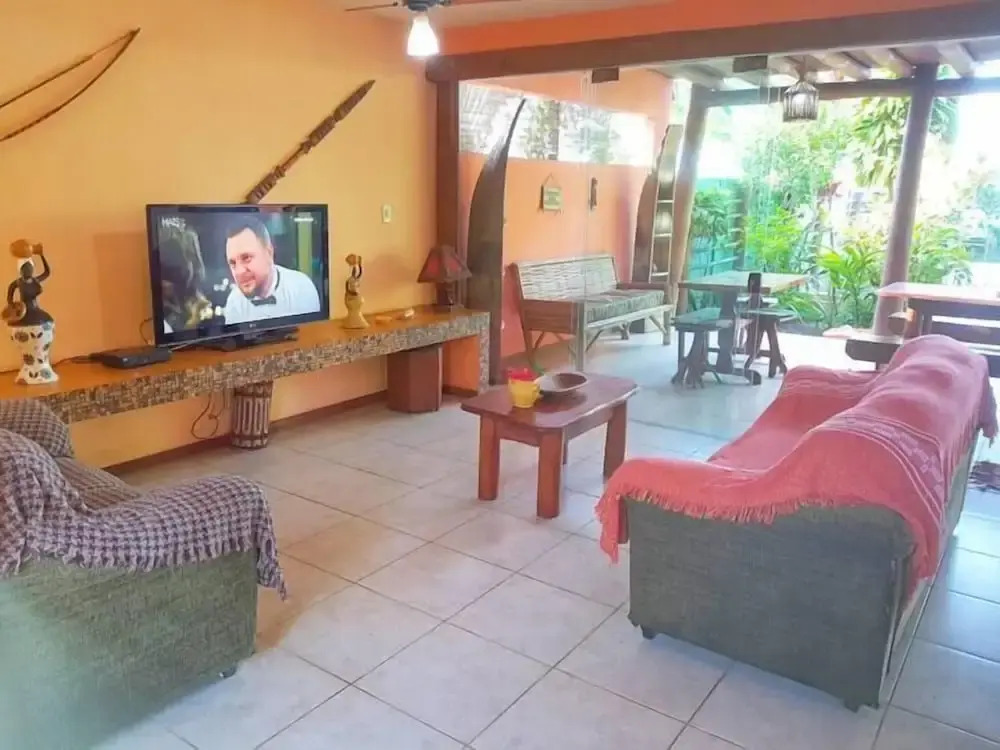 Casa de Temporada 4 Coqueiros, 16 Hóspedes, Piscina, 4 Suítes e Churrasqueira em Itacaré Bahia