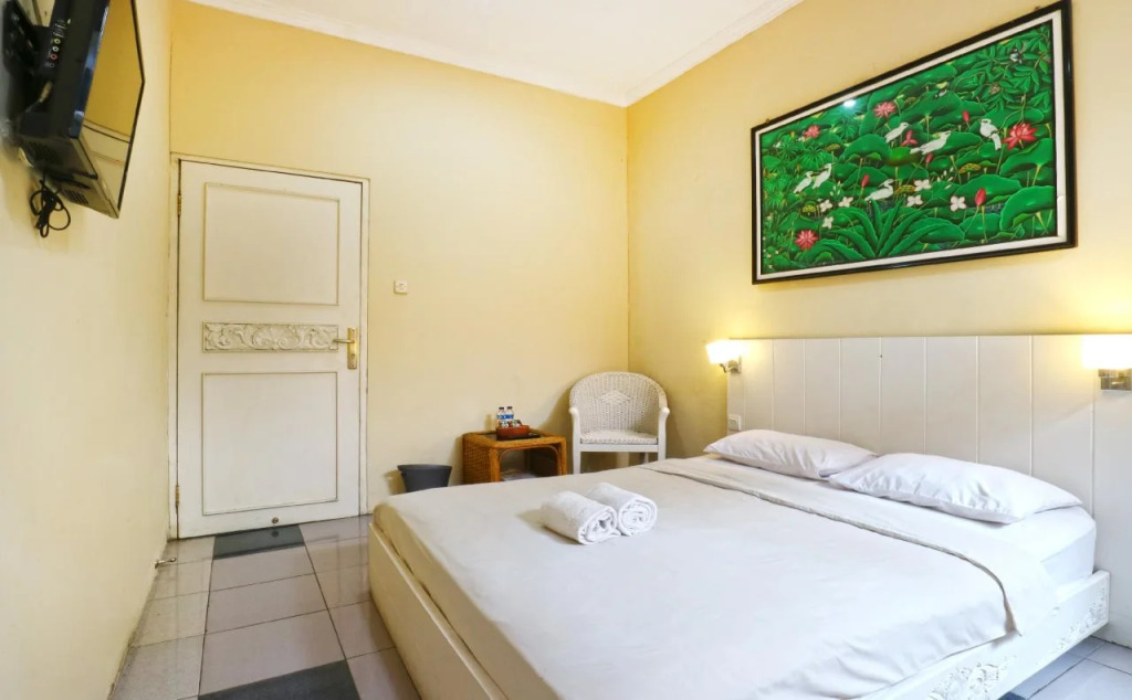 Rose Chamber Bed & Breakfast