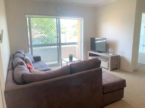 3 'Silvana Court', 26 Ajax Avenue - Neat Unit With Air Conditioning