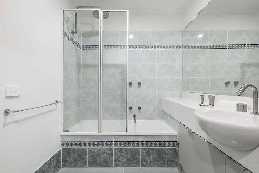 Spacious 3-bed Apartment in Melbourne CBD