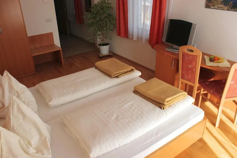 Garni Hotel Villa Tamara