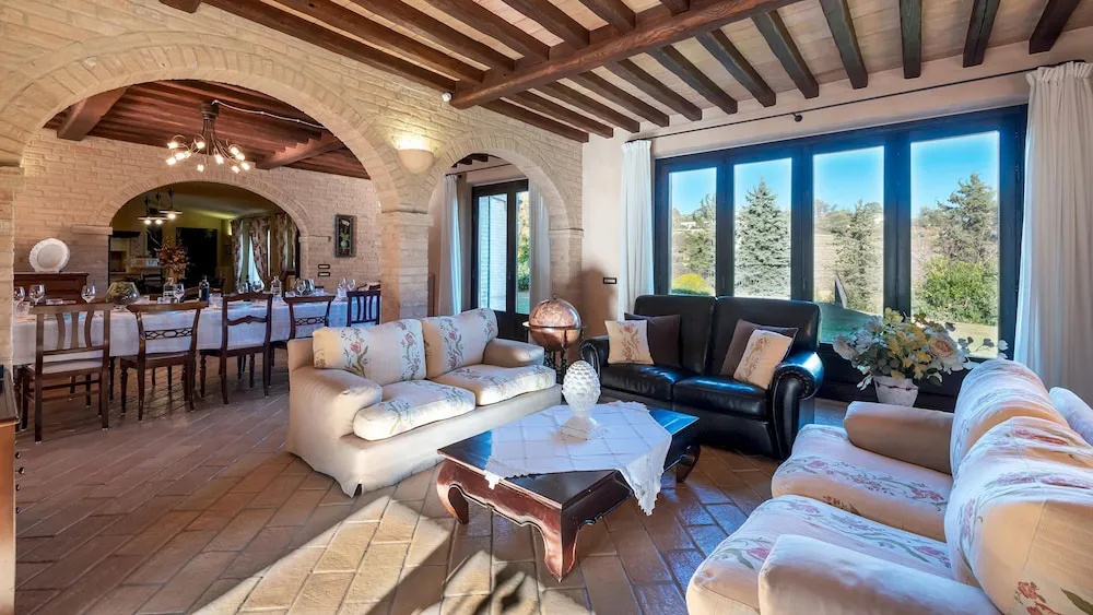 VILLA ISOTTA 8&4, Emma Villas