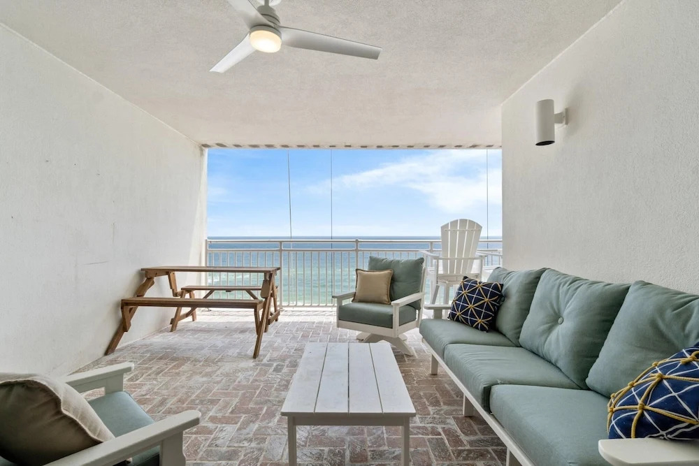 Seaspray East 825-gulf Front