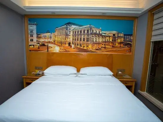 Vienna Hotel (Huaibei Railway Station Wanda Plaza)