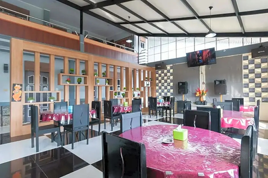 Hotel 78 Parapat Mitra RedDoorz