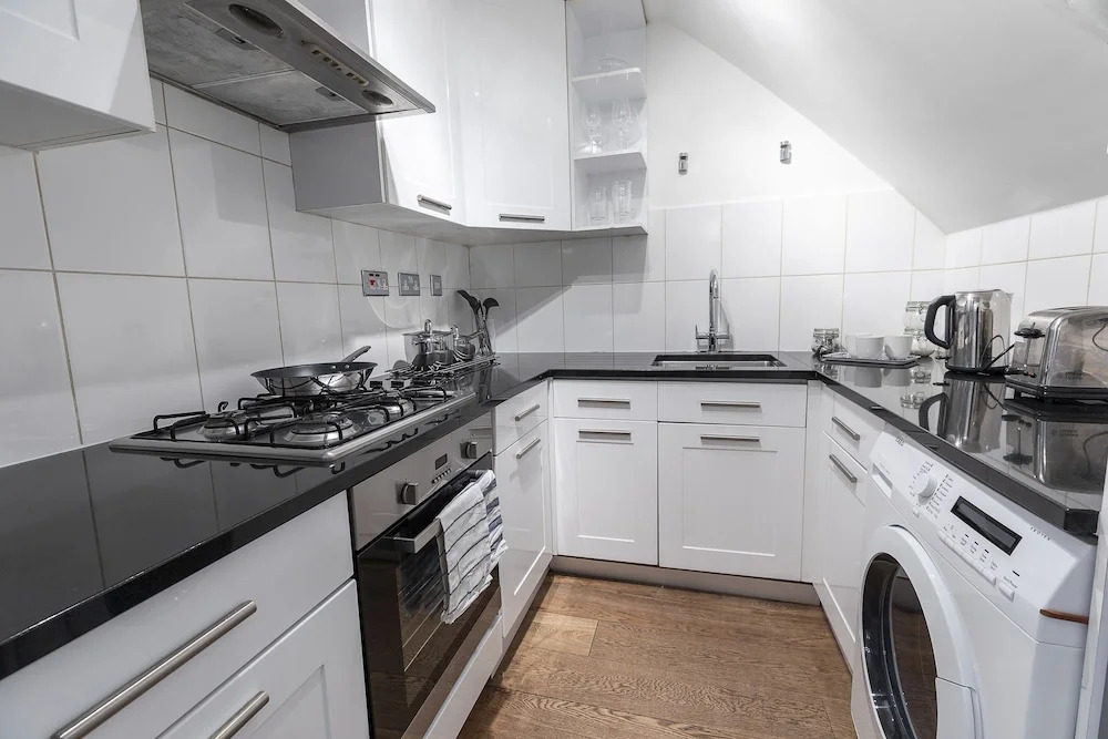 Chic 2BR apt in Kensington, Near Holland Park