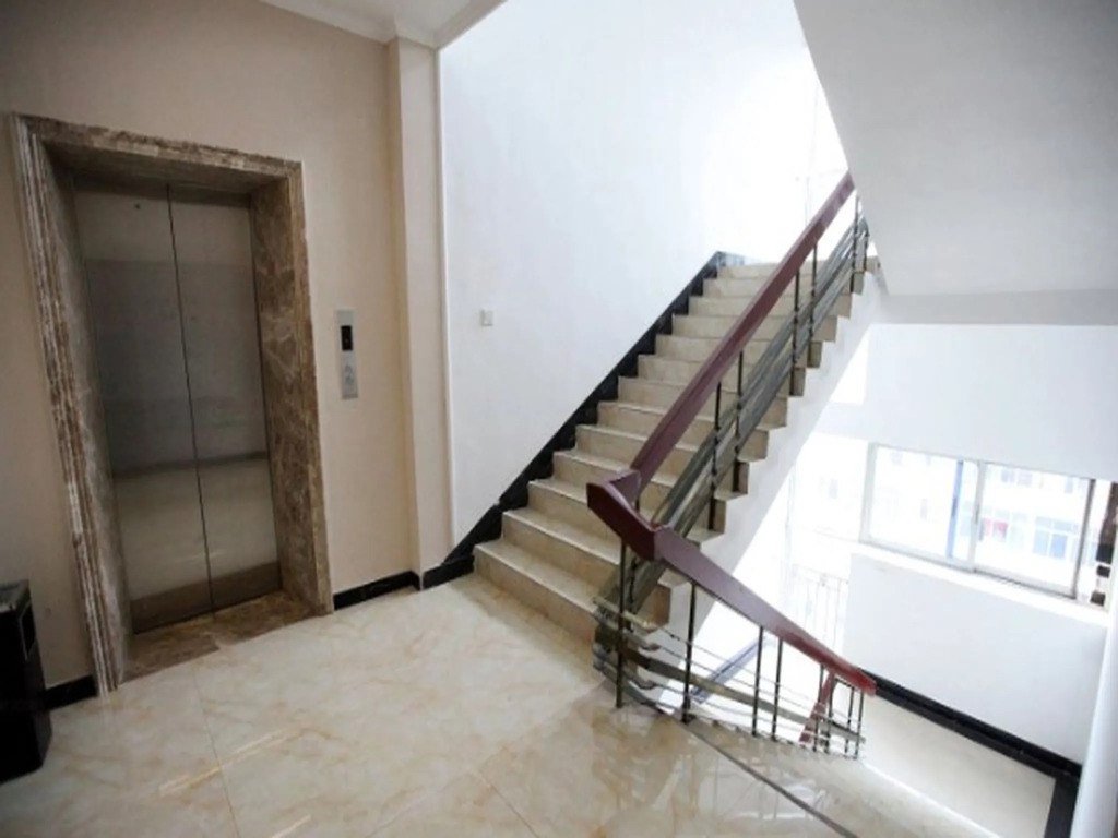 GreenTree Inn Nanchang Xihu Zhanqian West Road Sheng Jin Ta Business Hotel
