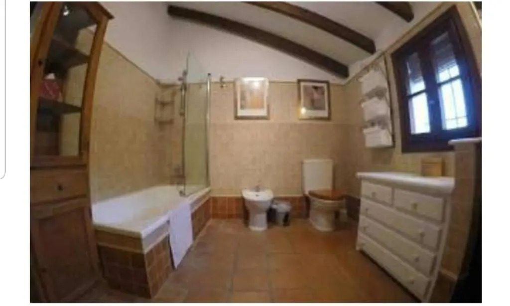 Apartamento en Cortijo totalmente reformado en pleno paraje natural Junto al Caminito del Rey y los sectores mas importantes de escalada A solo 2 minutos de la Estacion de tren