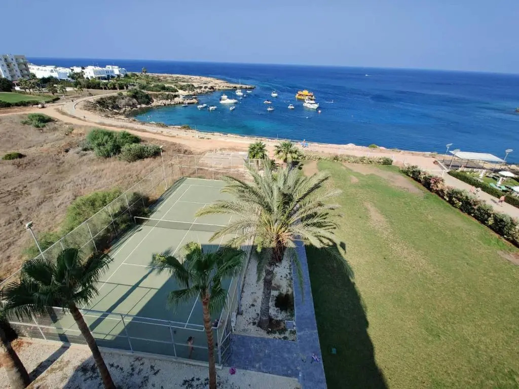 1 bedroom Flat steps from Da Costa Bay, Protaras with wifi