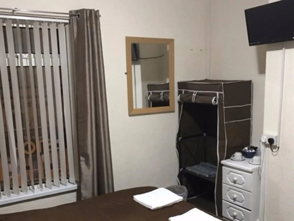 Oasis Guesthouse