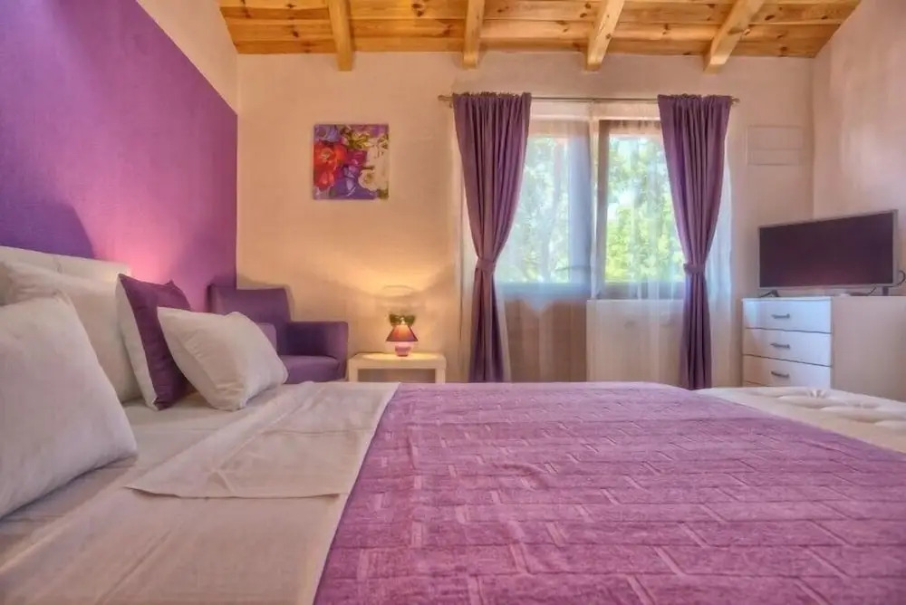 Harmonia Bungalows & Pool
