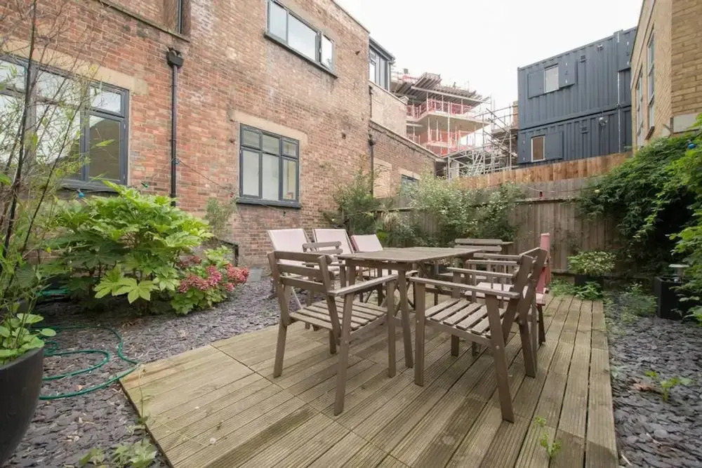 Stylish 1 Bedroom With a Private Garden