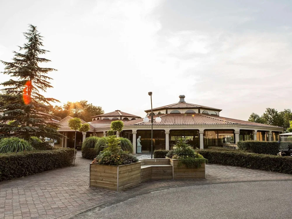 Group Getaway in Arcen
