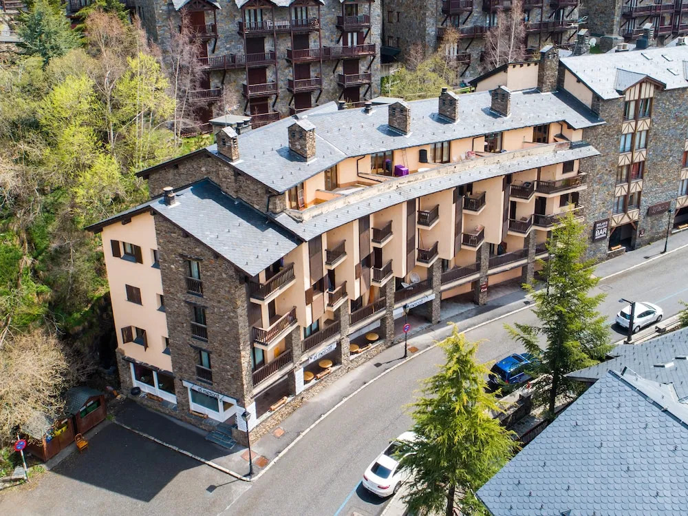 El Tarter The Mirror & Spa Apartments