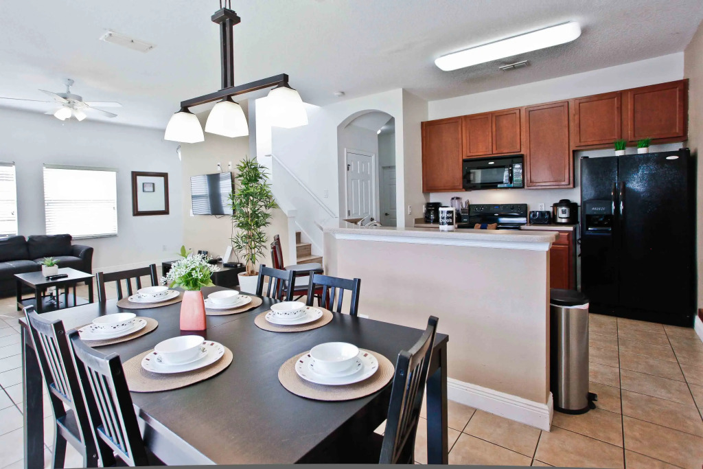 Pet Friendly 4 Bedroom Townhome in Bella Vida , Kissimmee, US