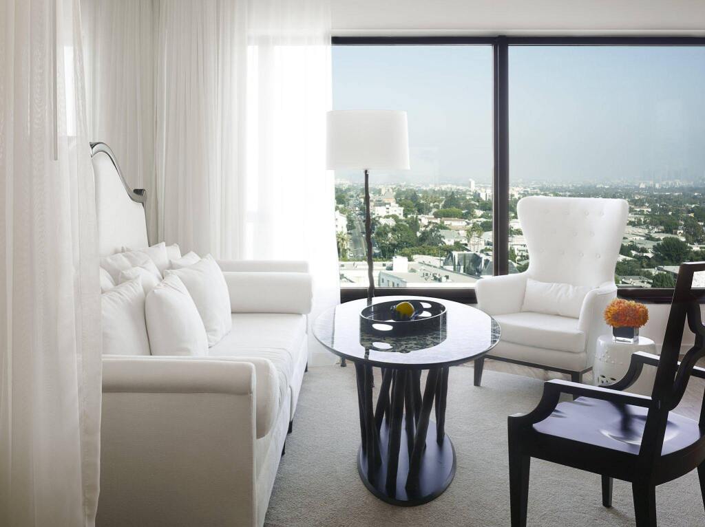 The Valorian West Hollywood, Curio Collection by Hilton