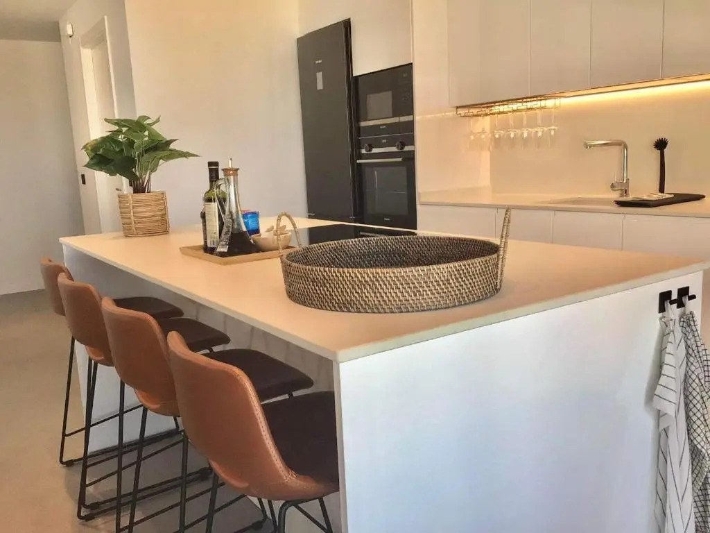 The View Luxury Vacation Apartment 5