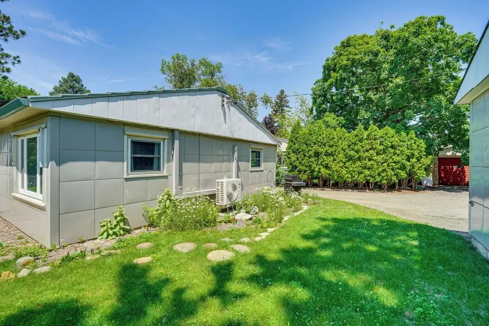 Lustron of the Lakes: Retro MCM Gem in Tangletown