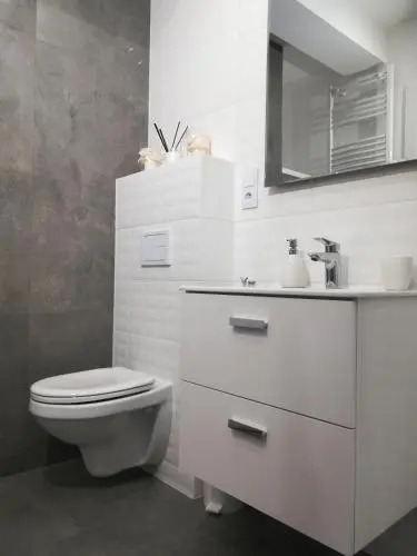 Luksusowy apartament z widokiem na jezioro