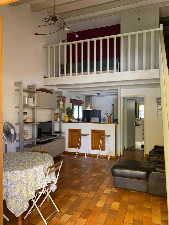 Jolie maison de village, à 2 min à pied du lac dEsparron de Verdon