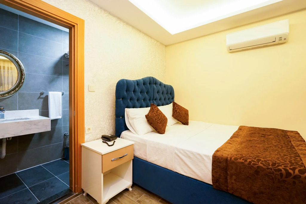 Taksim Celebi Suites
