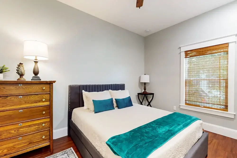Classy Cottage With a Washer/dryer, Central AC, & Fast Wifi - Near Beaches