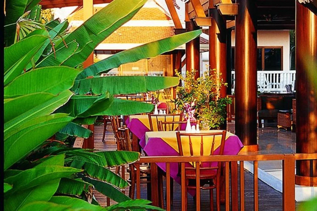 Kata Poolside Resort SHA Extra Plus
