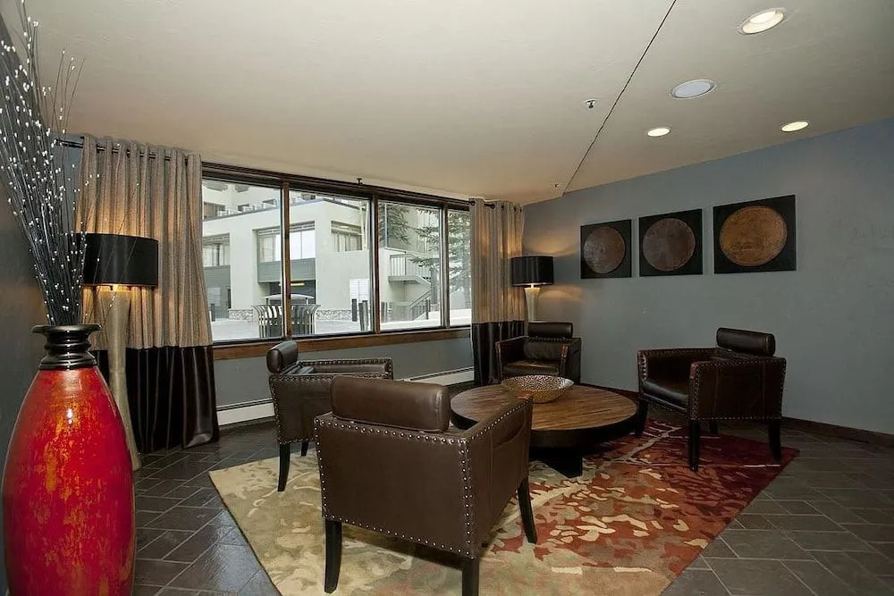 Sierra Bluff Studio