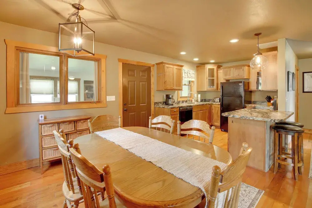 Cozy Lead Cabin w/ Deck < 1 Mi to Ski Slopes!