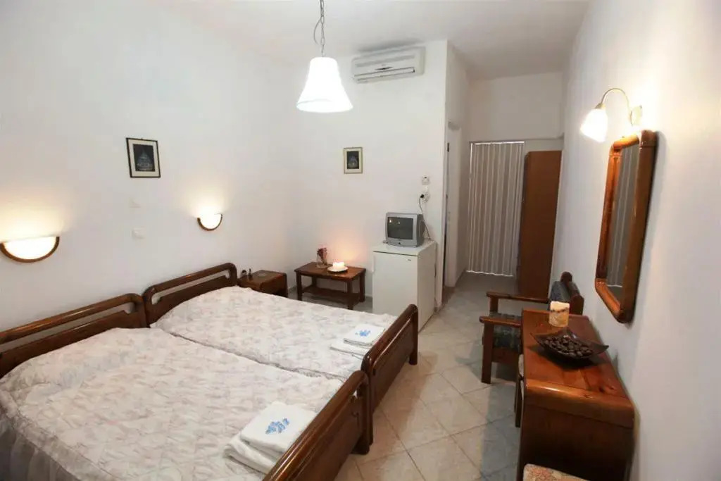 Mina Beach Hotel