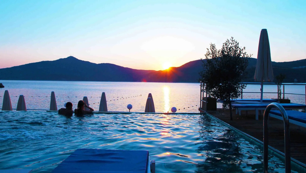 Отель Kalkan Beach Park