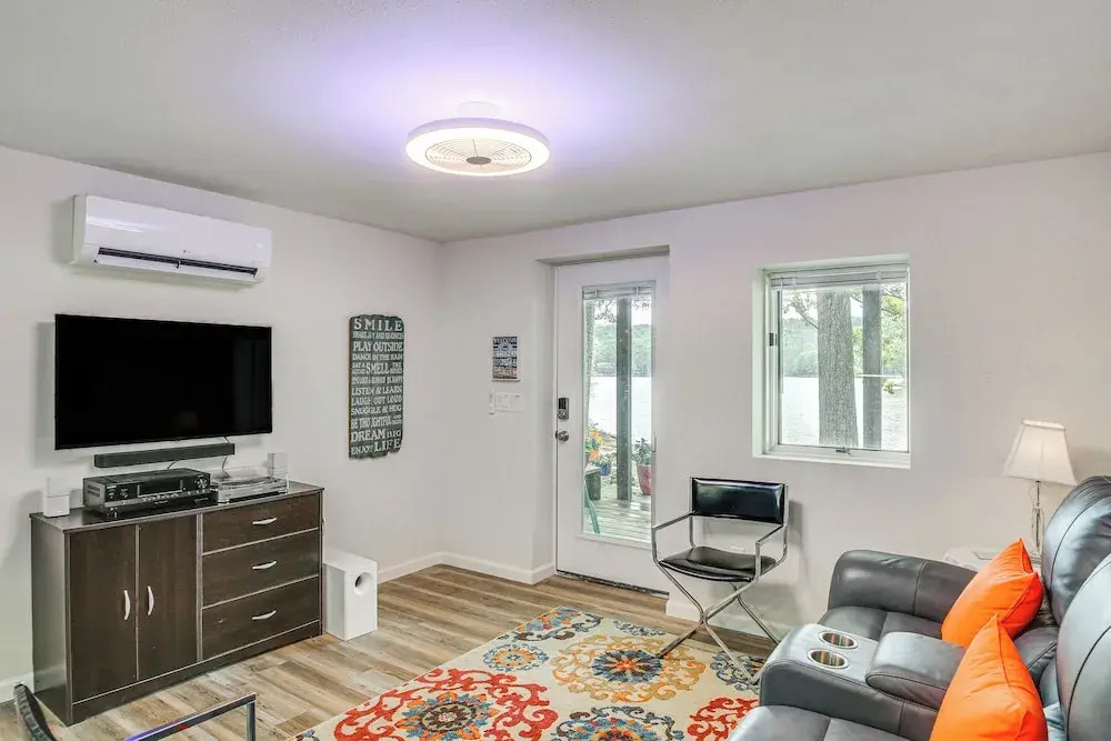 Scenic Studio on Lake Desoto w/ Patio!