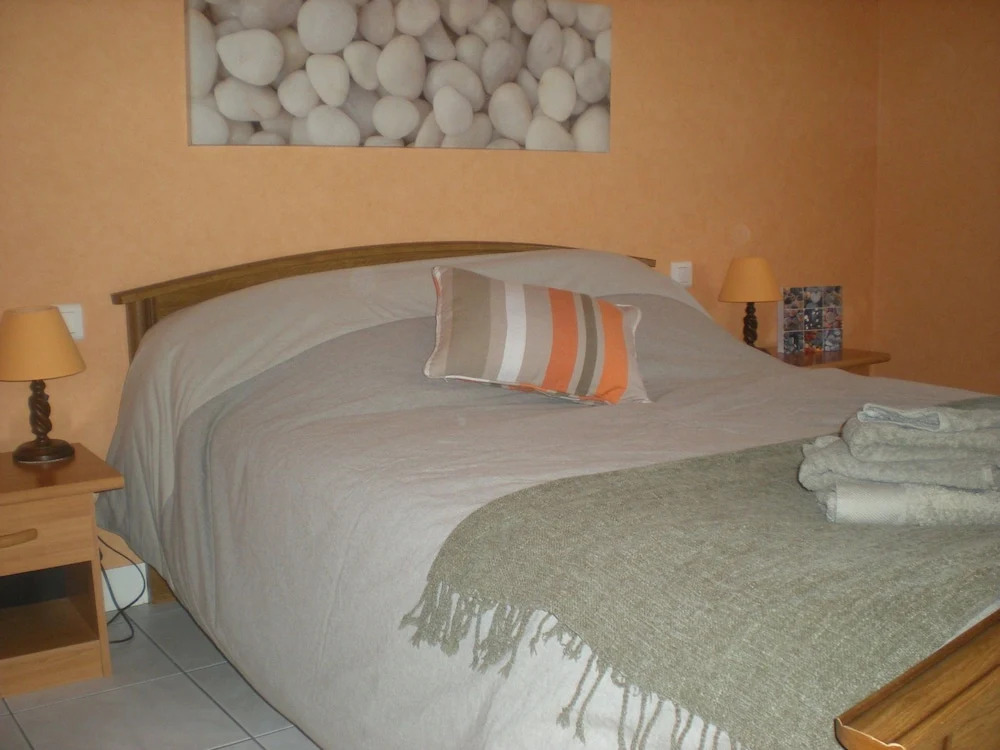 Cozy Holiday Home in Penmarch with Private Swimming Pool