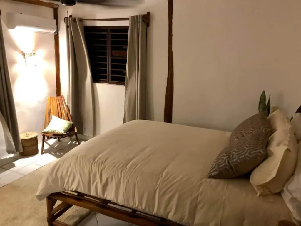 Beachfront bungalows- Soliman Bay