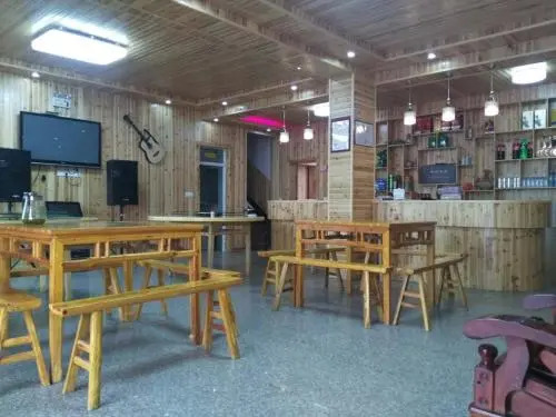 Dabie Mountain Longjinxia Homestay