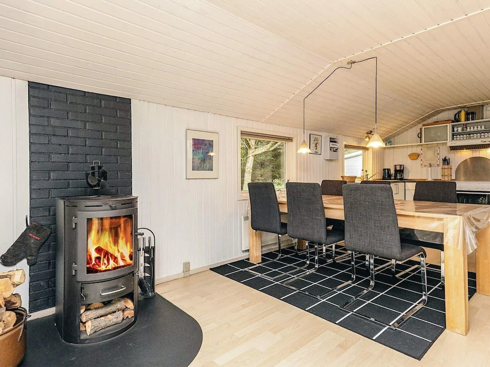 5 person holiday home in Ålbæk