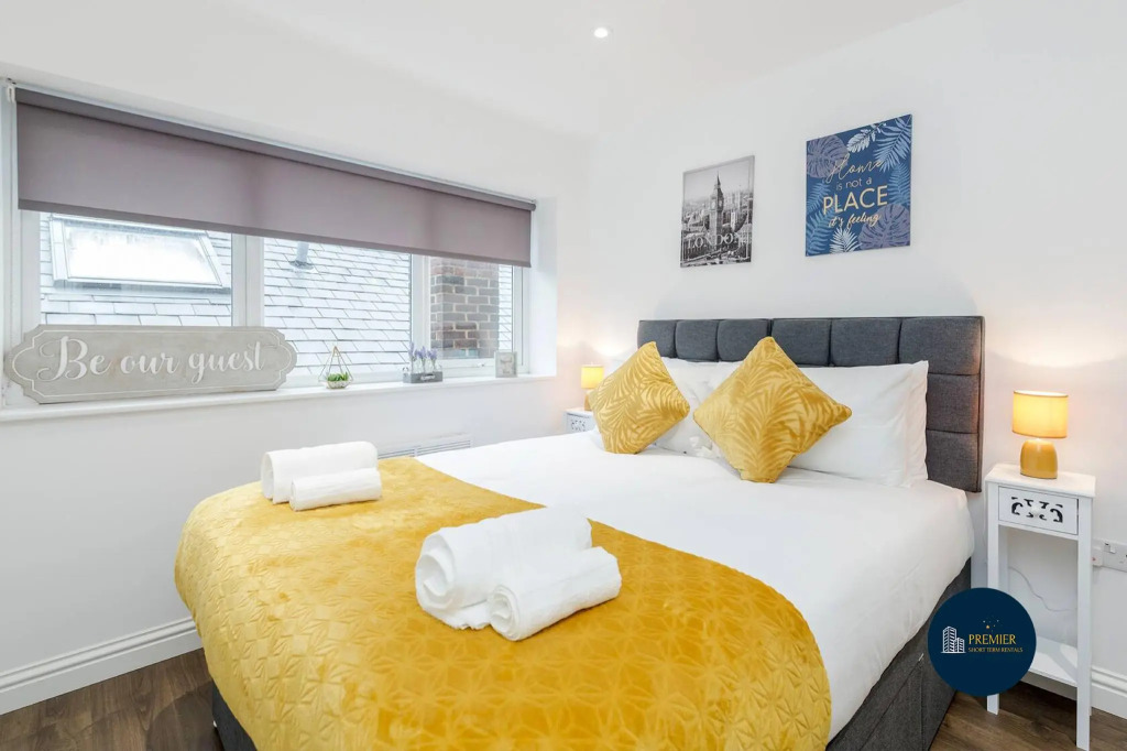 Heliodoor Serviced Apartment Watford