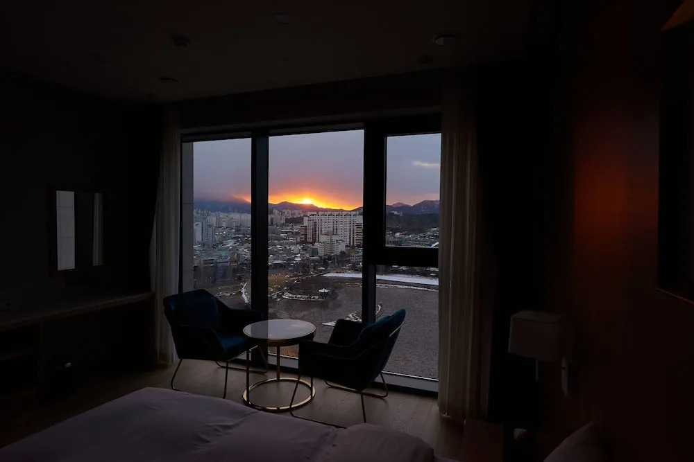 CS Hotel