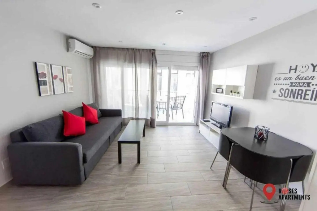 Roses Apartments Red Loft vista mar lateral