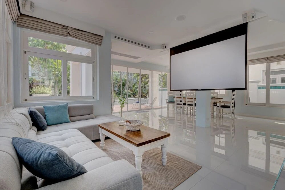 Exclusive Beachfront Villa