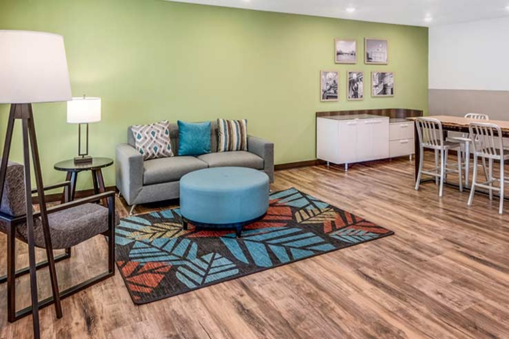 WoodSpring Suites West Des Moines