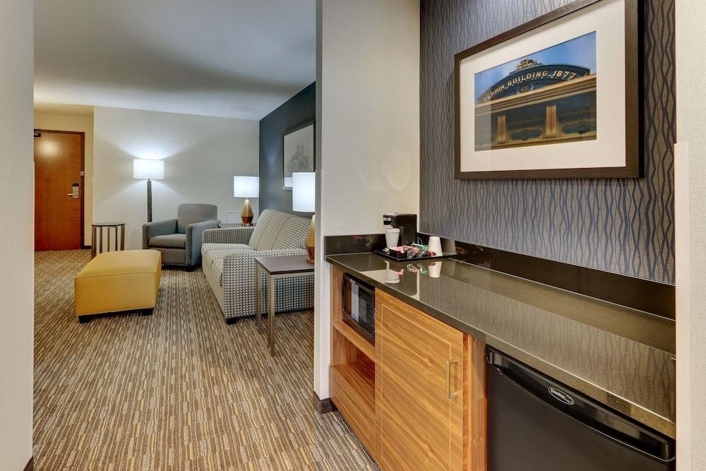 Drury Plaza Hotel Tallahassee