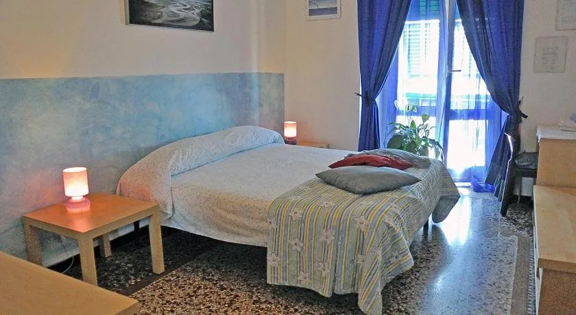 Delfino Blue