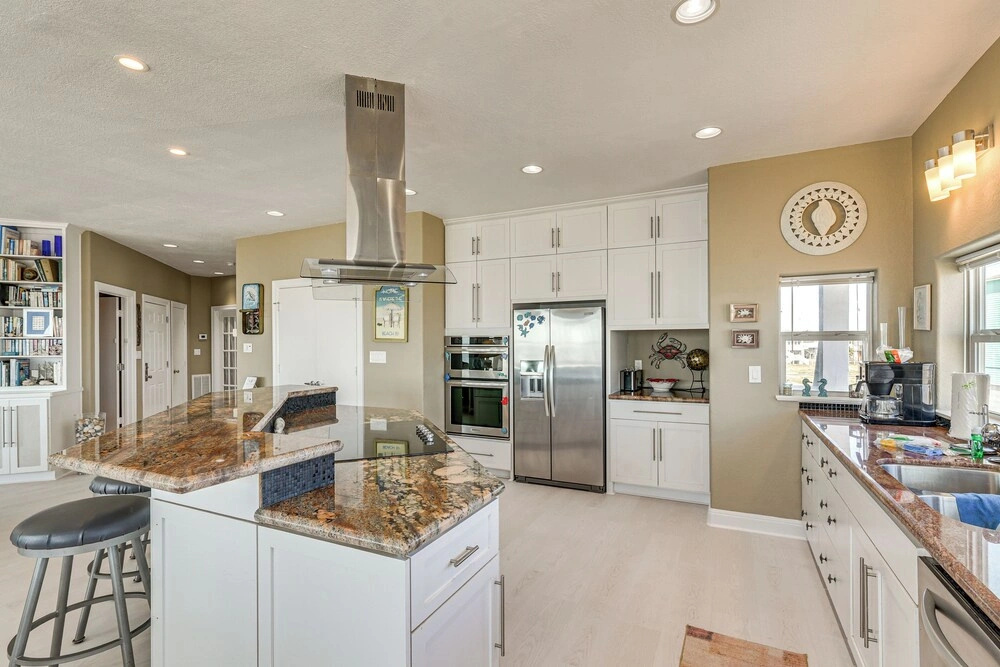 Steps to Sand: Spacious Crystal Beach Home w/ View