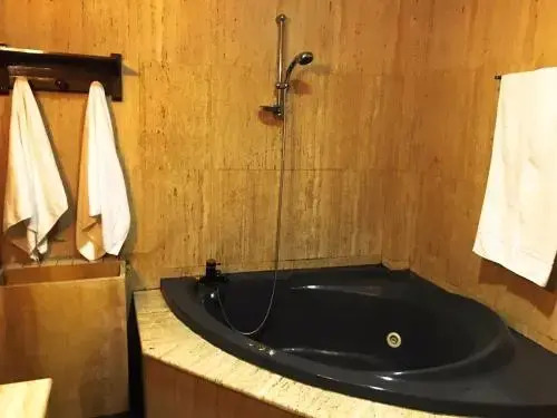 BOOKINGHAM ★Apartaments & Suites