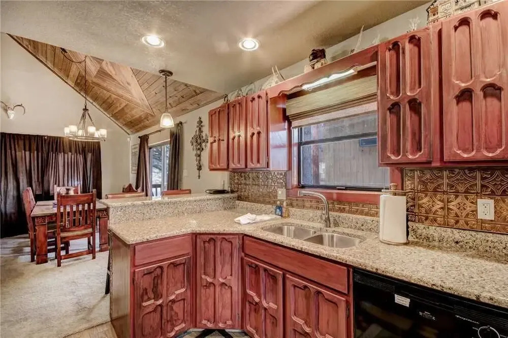 Elk Mountain House