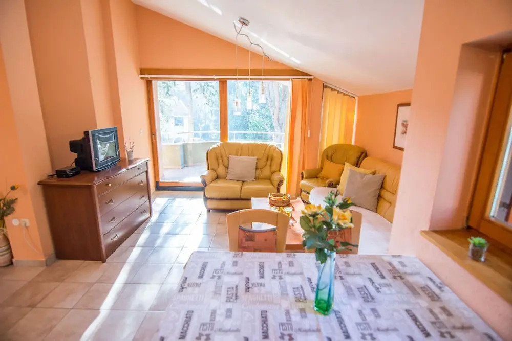 Apartment Maestral