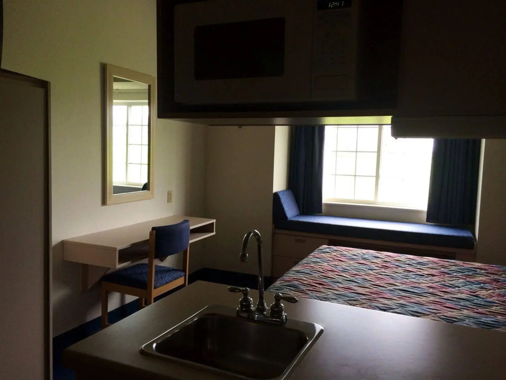 Americas Best Value Inn & Suites Maryville